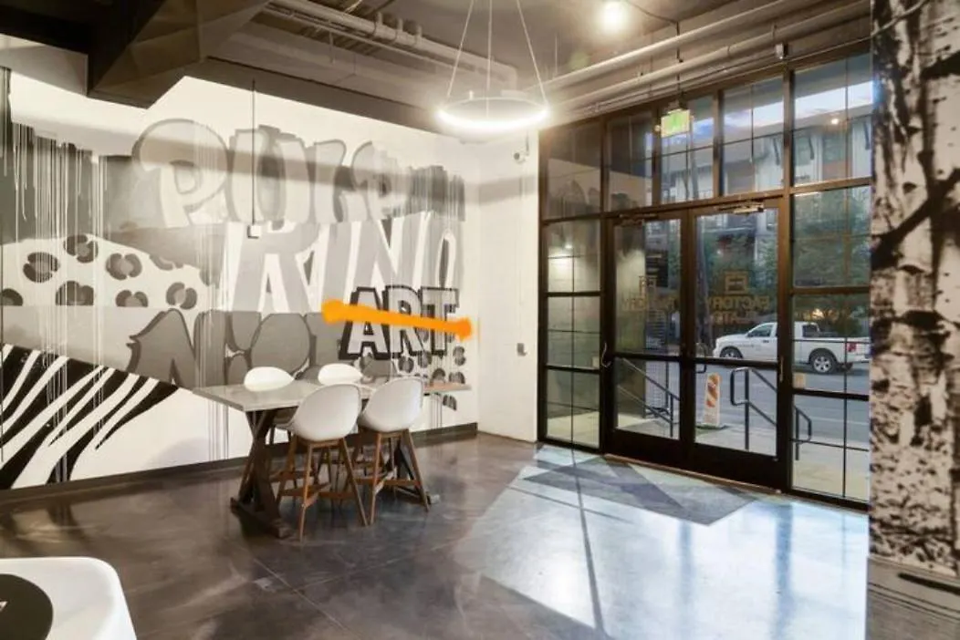 Holiday home 3198 Graffiti & Skyline At Rino Art Lofts Villa Denver